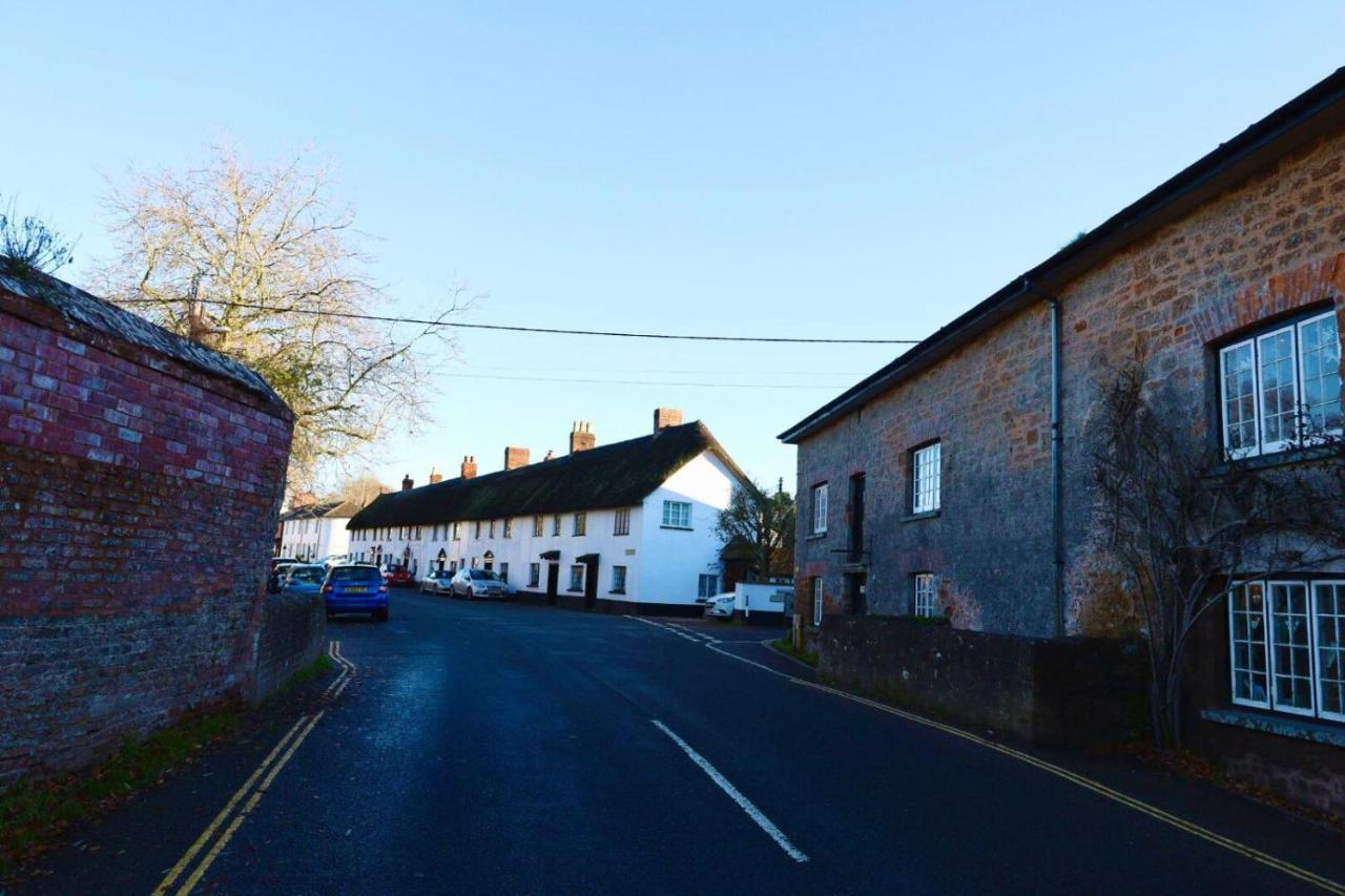 Thatched Cottage, Beautiful Village Near The Sea Otterton Exterior photo