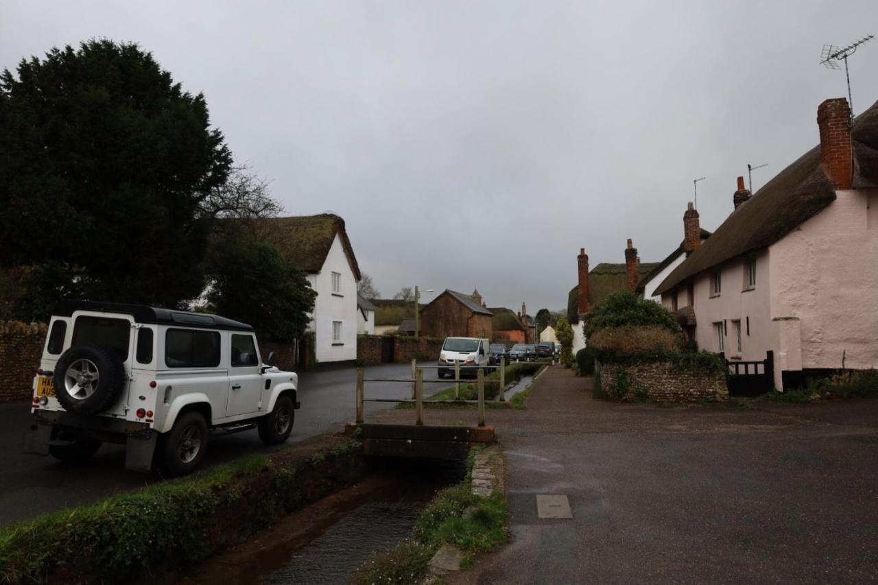 Thatched Cottage, Beautiful Village Near The Sea Otterton Exterior photo